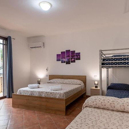 Alelida Villa Con Piscina チーニジ エクステリア 写真