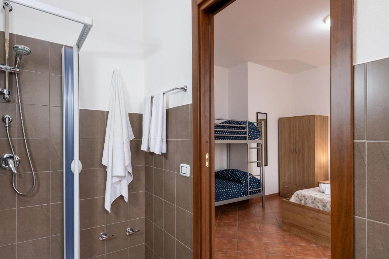 Alelida Villa Con Piscina チーニジ エクステリア 写真
