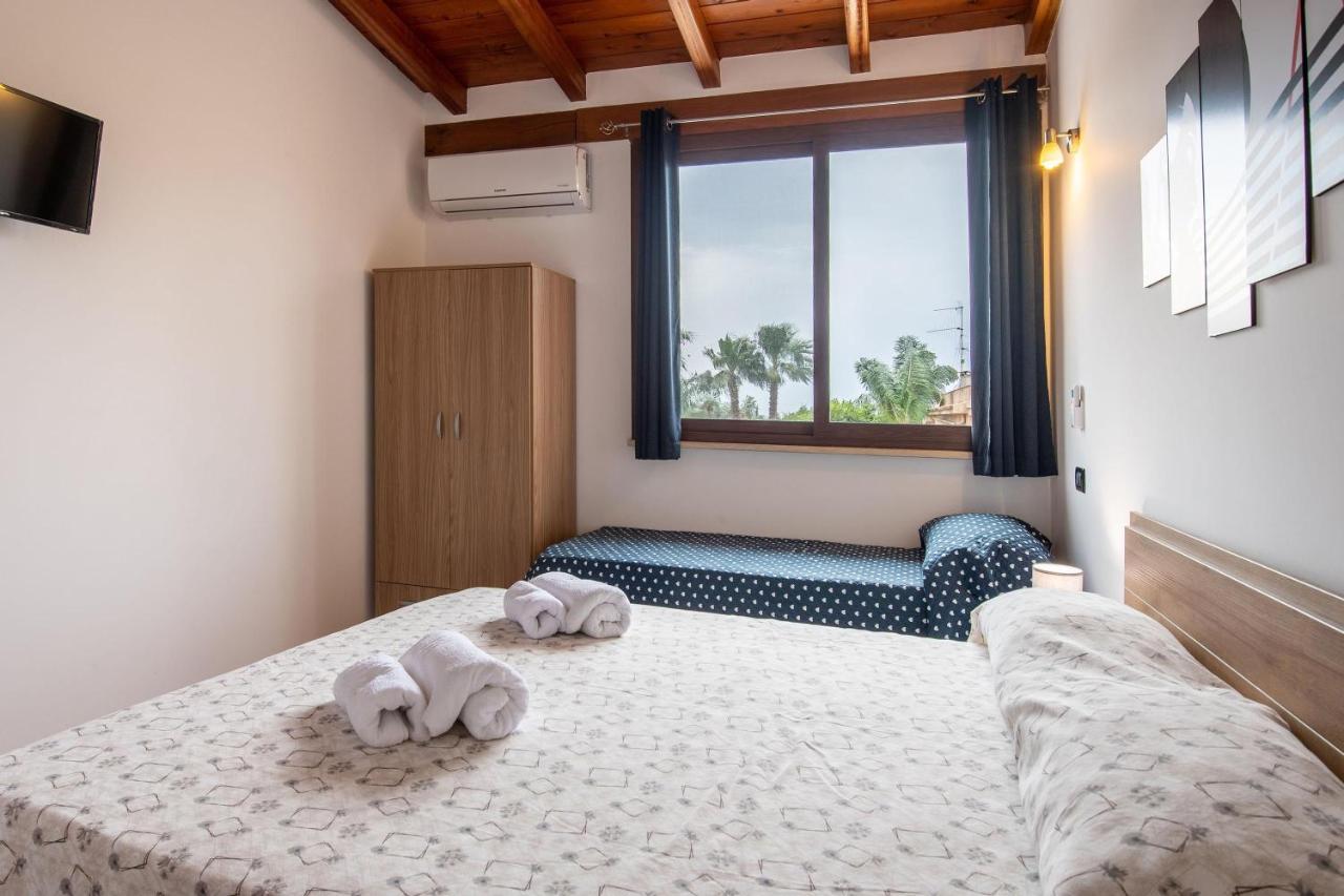 Alelida Villa Con Piscina チーニジ エクステリア 写真