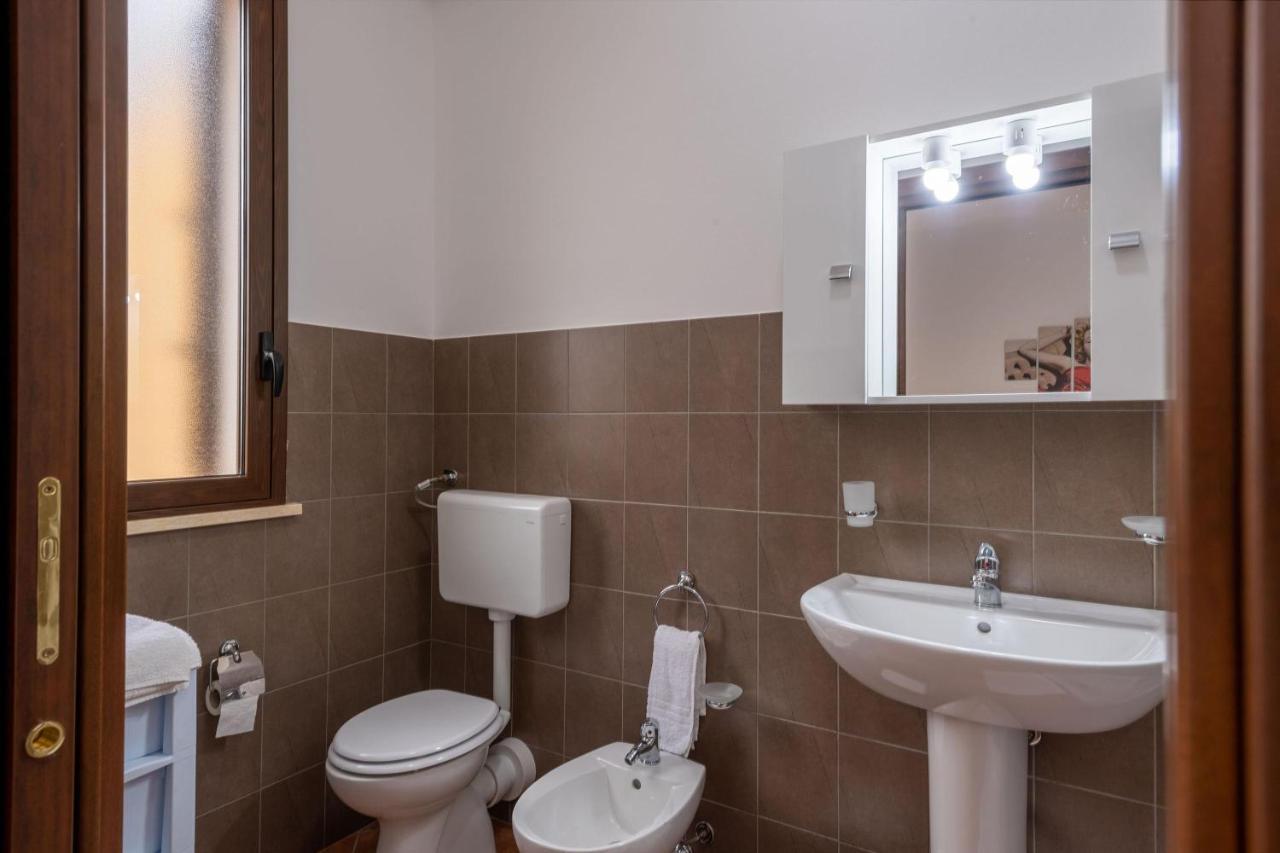 Alelida Villa Con Piscina チーニジ エクステリア 写真