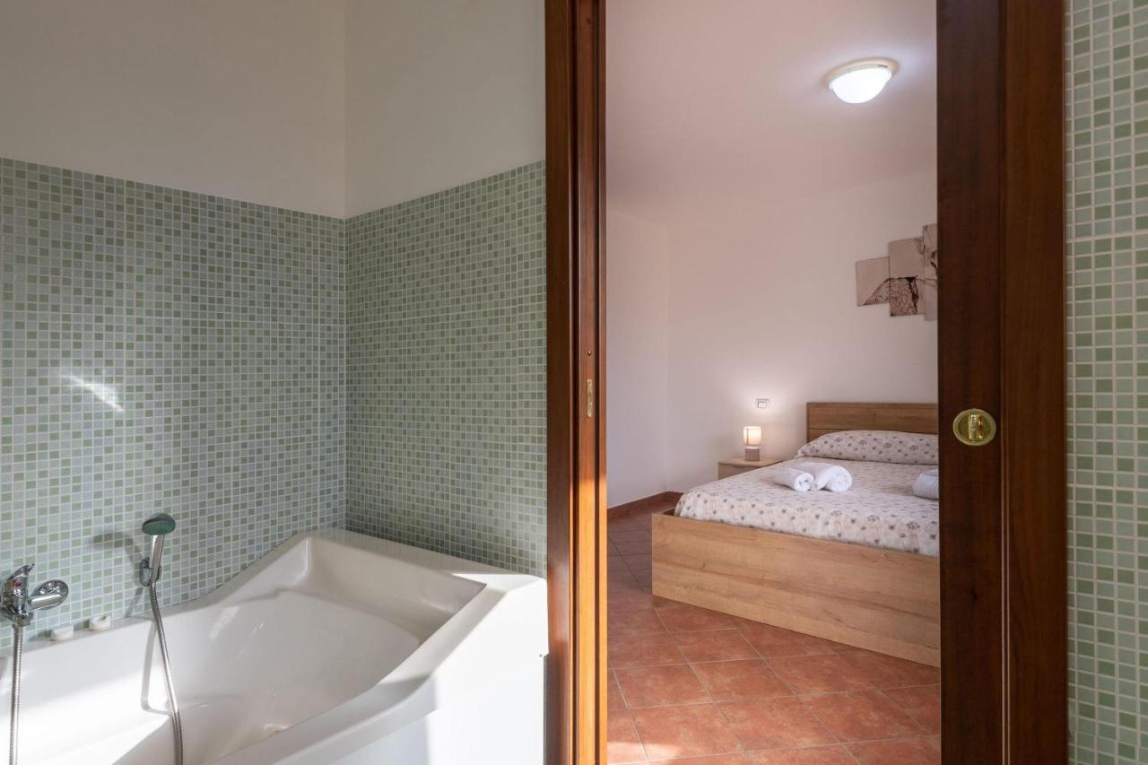 Alelida Villa Con Piscina チーニジ エクステリア 写真